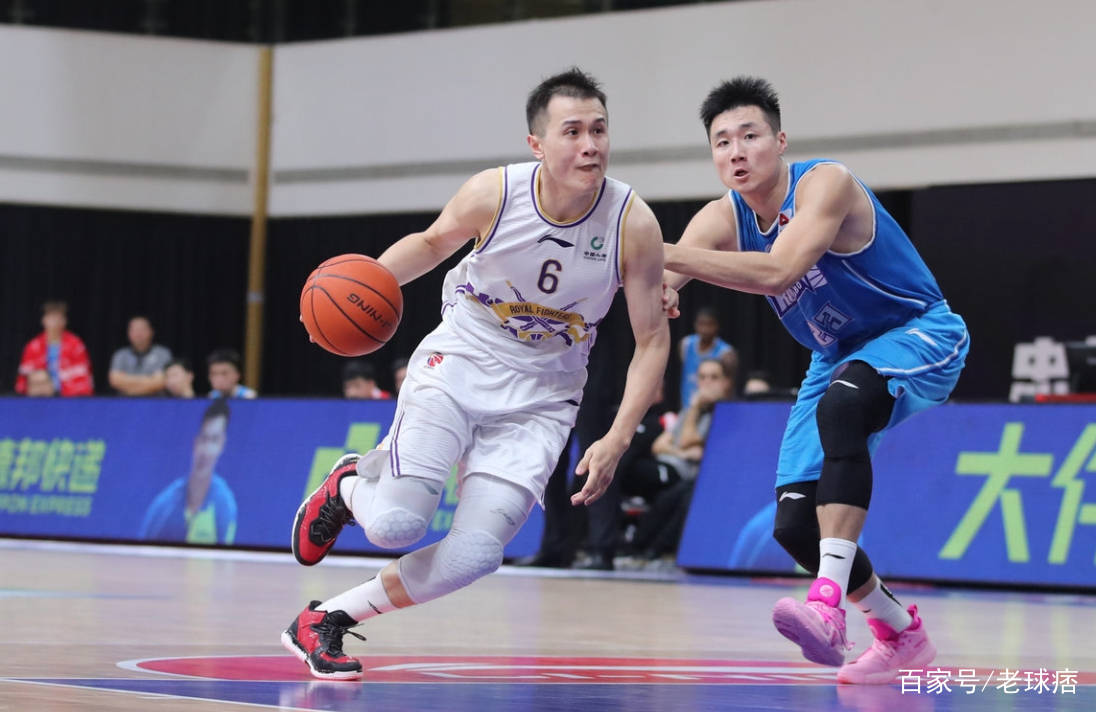 老鹰队大胜太阳队，新星杨紫琦表现出色的简单介绍